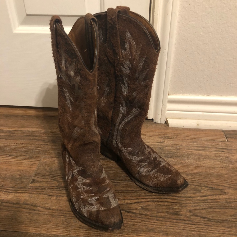 Brown boots old ringo